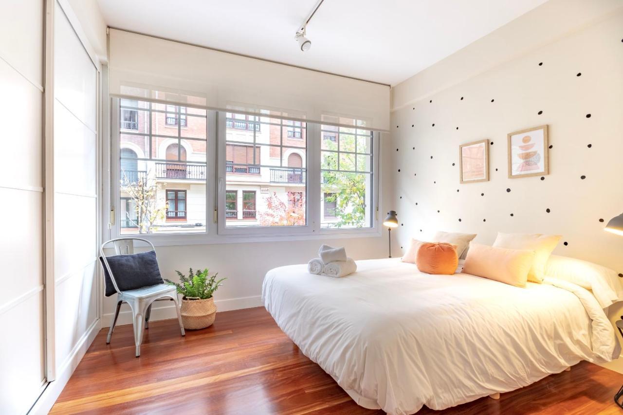 Gran Apartamento Con Estilo En El Centro De Bilbau Exterior foto