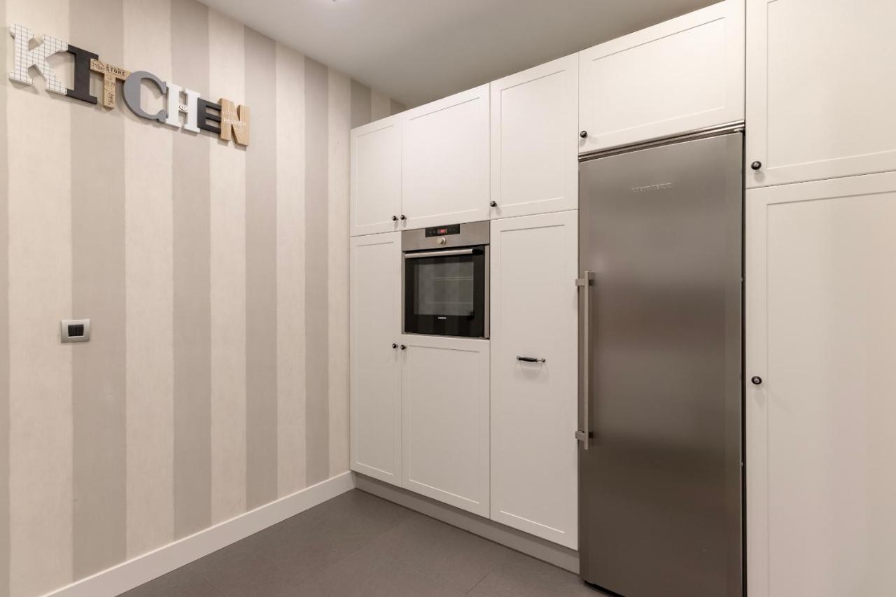 Gran Apartamento Con Estilo En El Centro De Bilbau Exterior foto