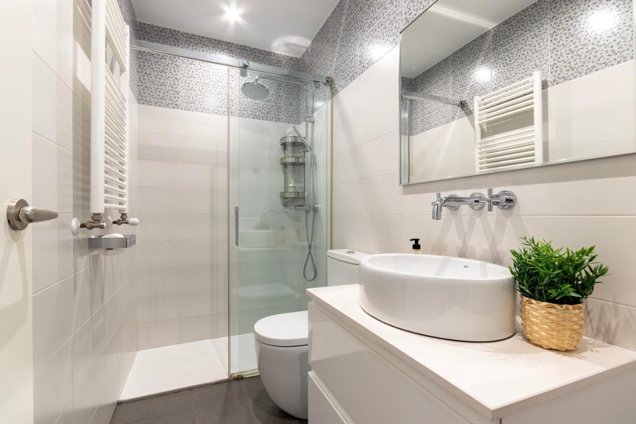 Gran Apartamento Con Estilo En El Centro De Bilbau Exterior foto