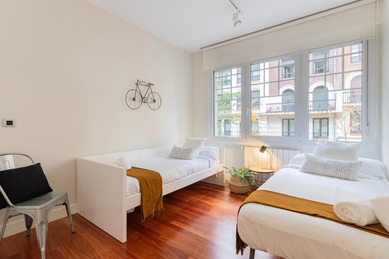 Gran Apartamento Con Estilo En El Centro De Bilbau Exterior foto