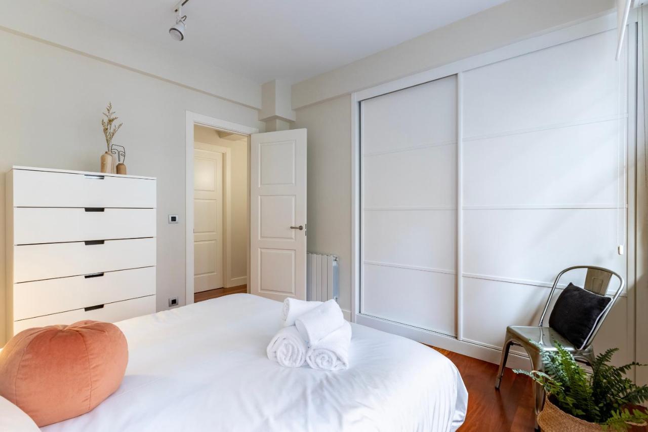 Gran Apartamento Con Estilo En El Centro De Bilbau Exterior foto